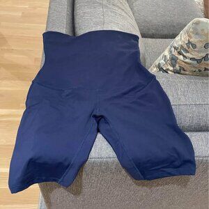 Love Steady Postpartum Recovery Core Support Biker Shorts (Navy)